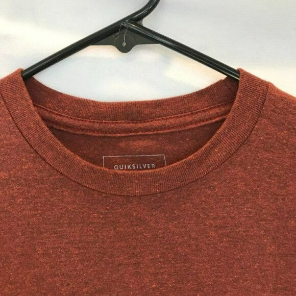 Quiksilver Men's Short Sleeve Pullover Crew Neck Tee Size Small in Cranberry Red - Picture 5 of 6